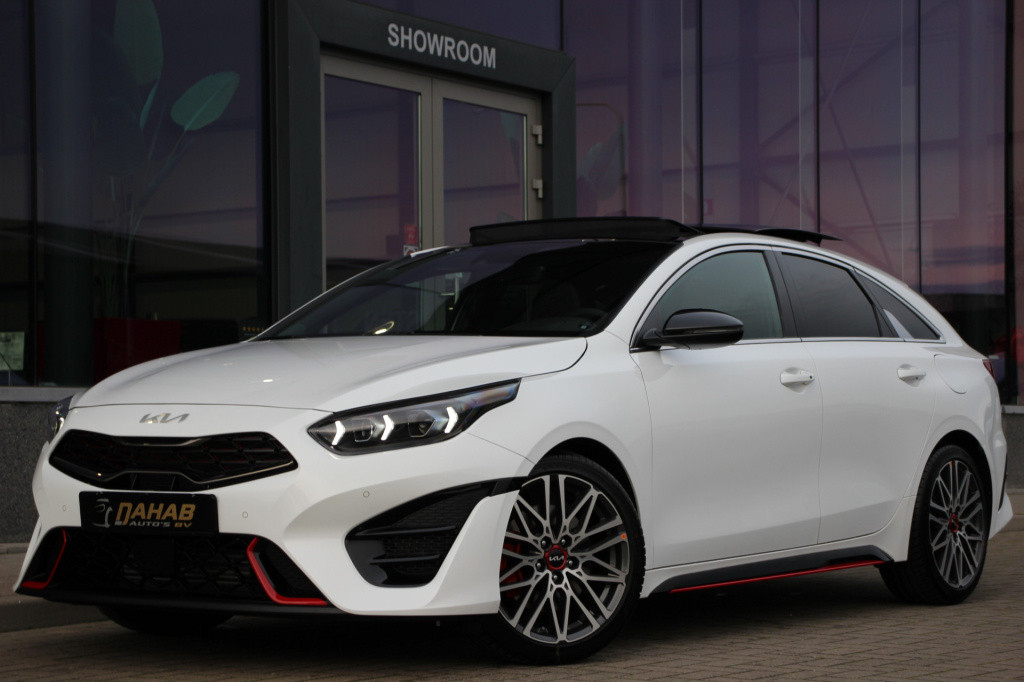 Kia Proceed 1.6 t-gdi gt | direct leverbaar | 204pk | panoramadak | sportui
