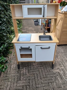 Speelgoed keukentje