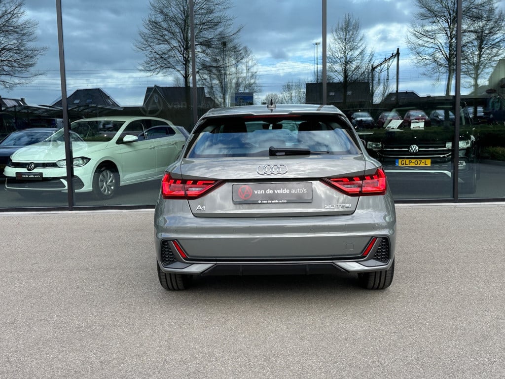 Audi A1 Sportback 30 tfsi 116pk s-tronic s-line | navi | virtual cockpit | 