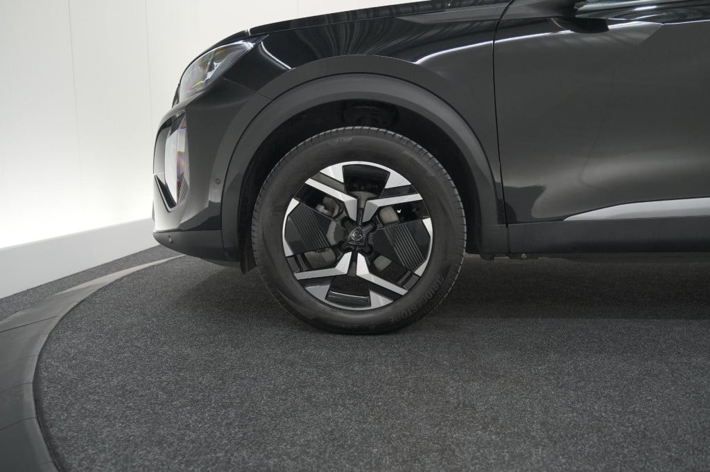 Peugeot 2008 puretech 130 eat8 allure | 360 camera | adaptieve cruise contr