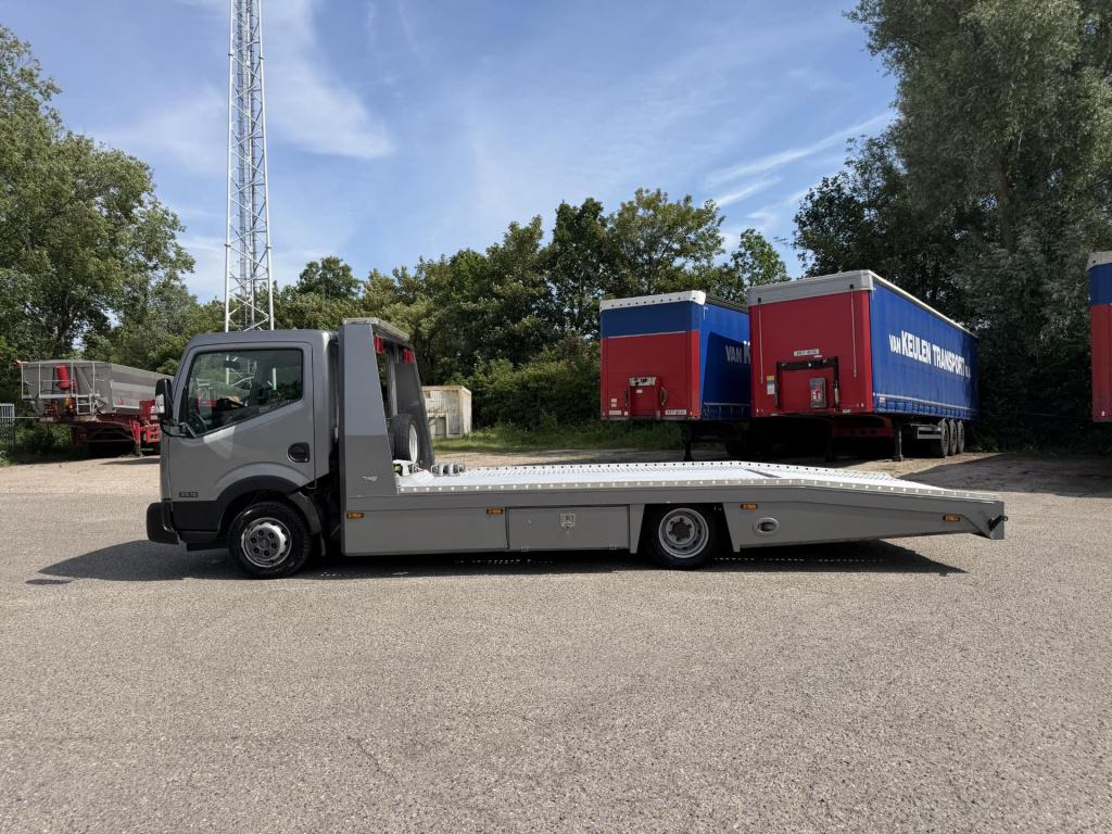 Nissan Onbekend nt400 35.15 3.0 dci tijhof oprijwagen luchtremmen