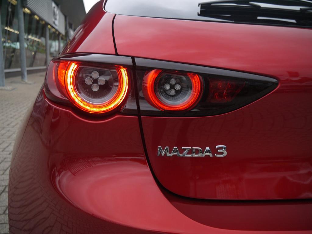 Mazda 3 2.0 e-skyactiv-g m hybrid 122 luxury|rijklaar|trekhaak