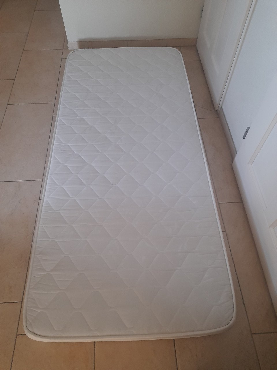 Hypoallergene Matras 90 x 200 (in goede staat )