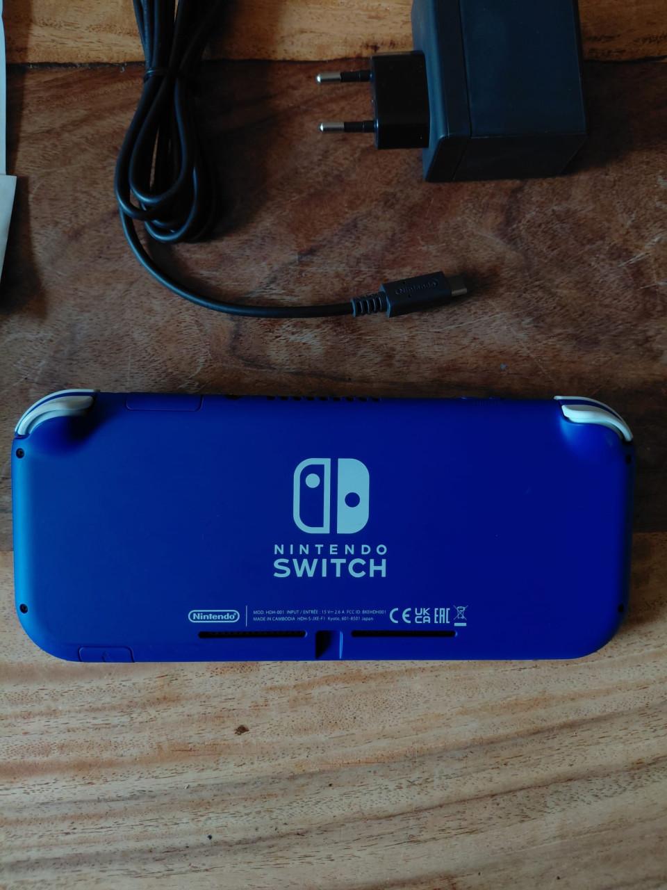 Nitendo switch lite