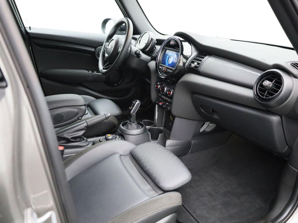 Mini Cooper mini 1.5 pepper | automaat | lage km stand | apple carplay / an
