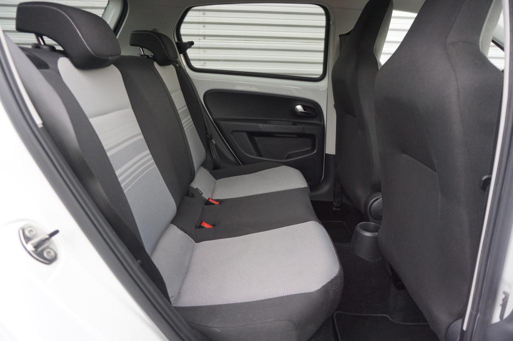 Volkswagen UP! 1.0 high up! bluemotion airco / navi / cruise / elektr. rame