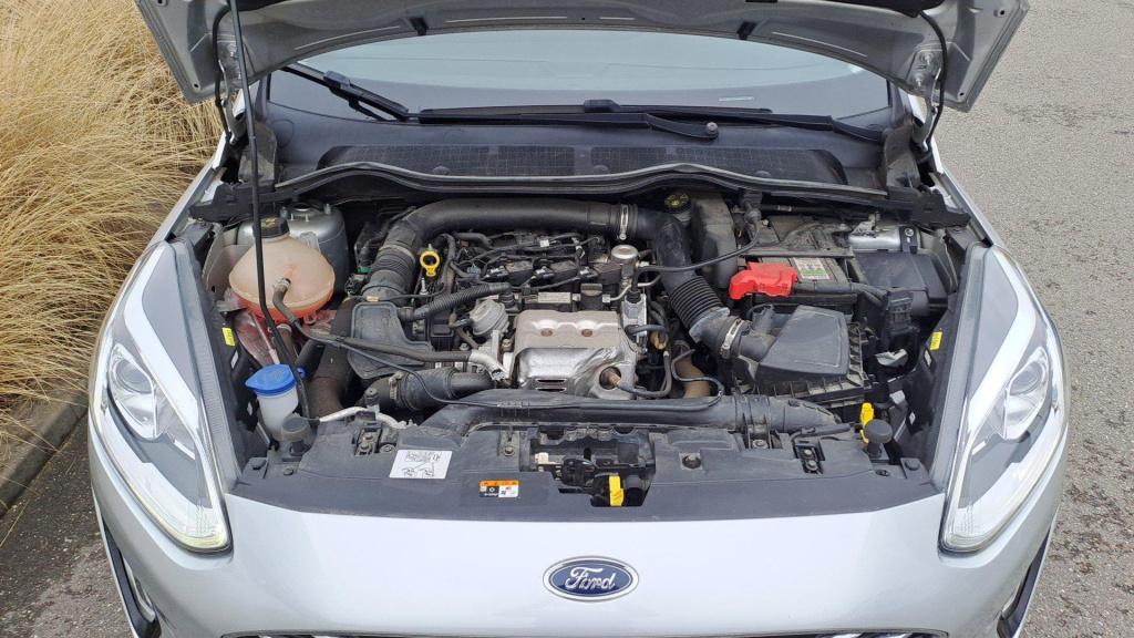 Ford Fiesta 1.0 ecoboost titanium voorruitverwarming - trekhaak