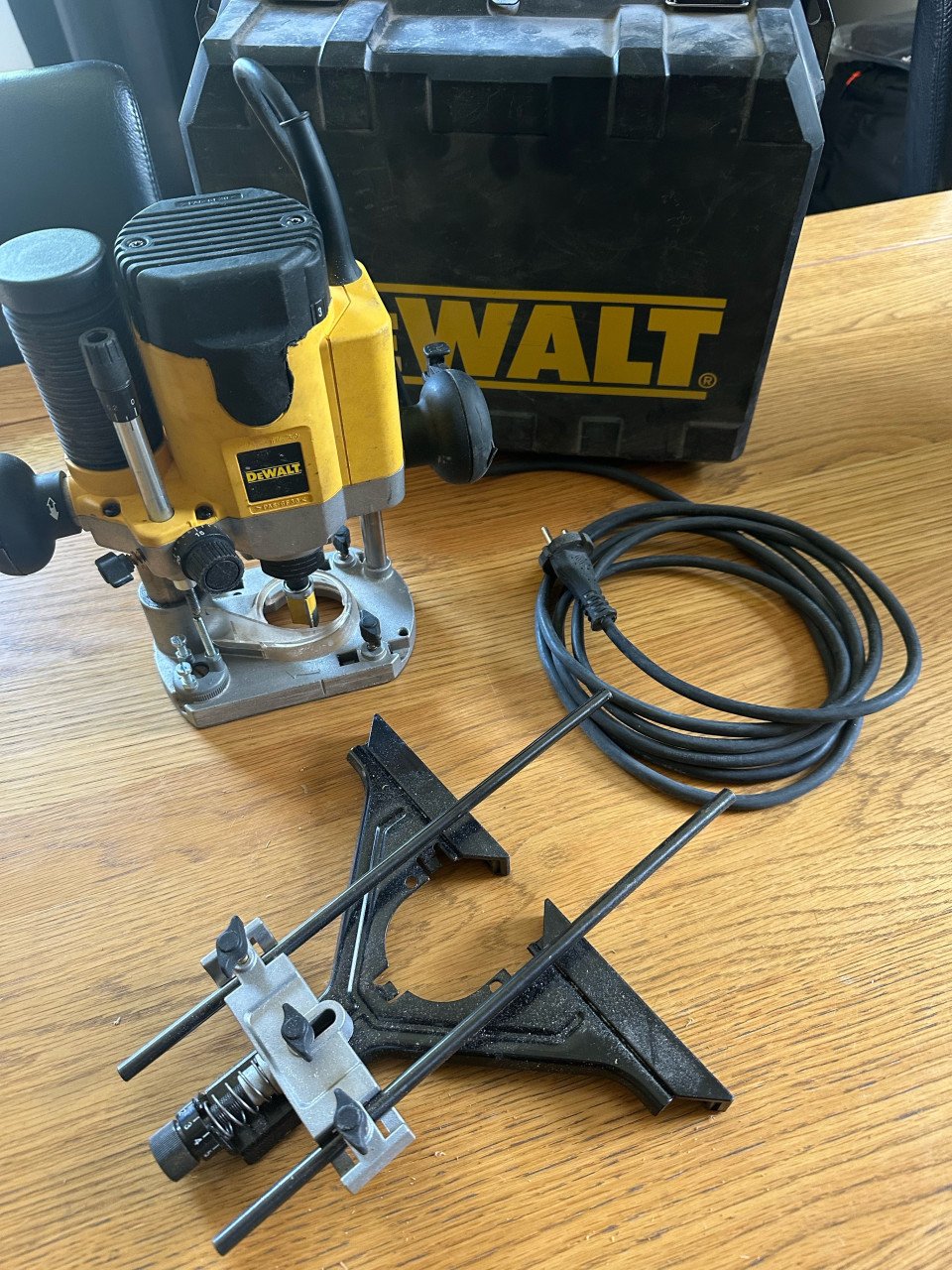 Dewalt DW621 Bovenfrees