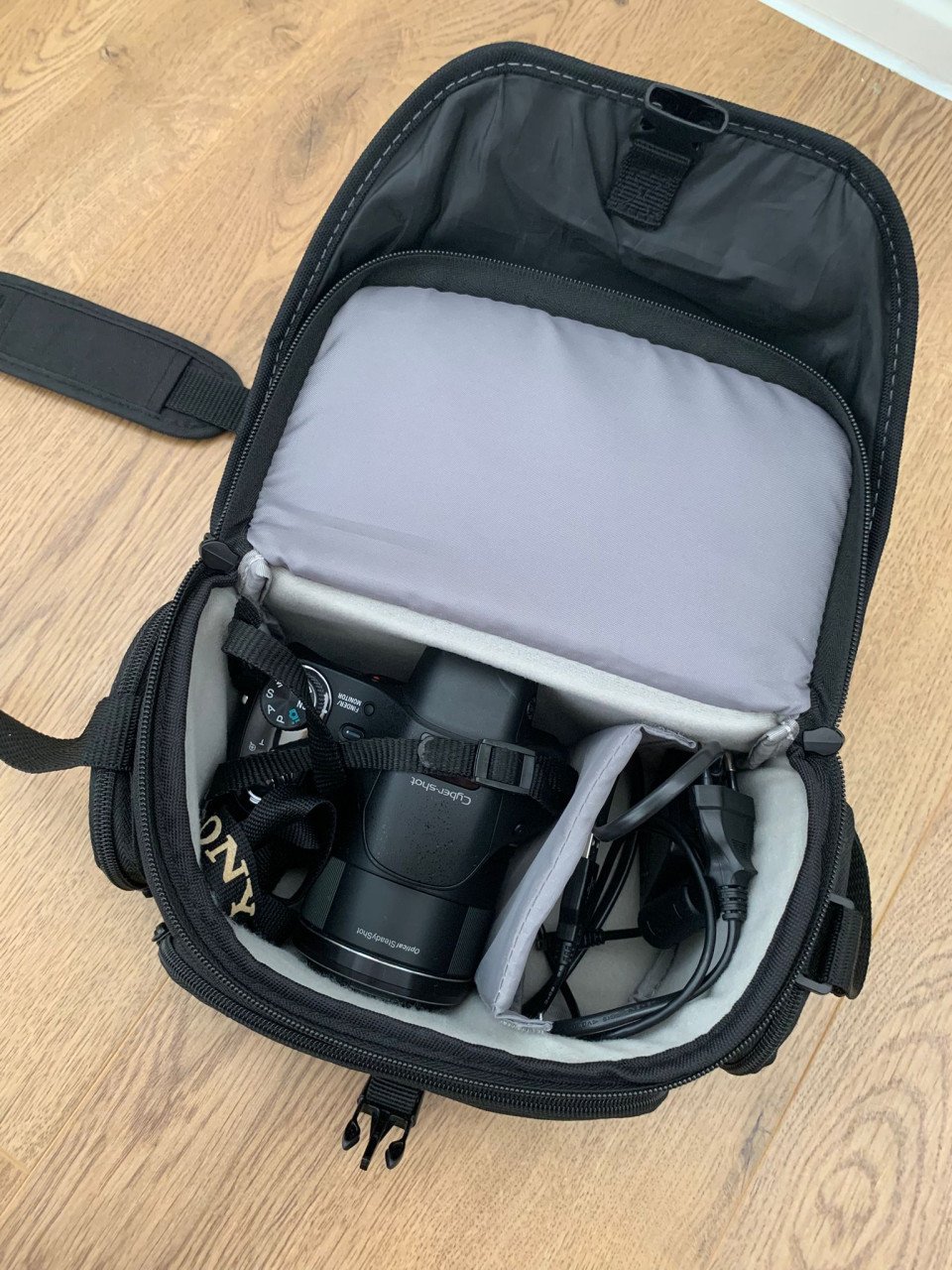 Camera Sony DSC H400, inclusief tas