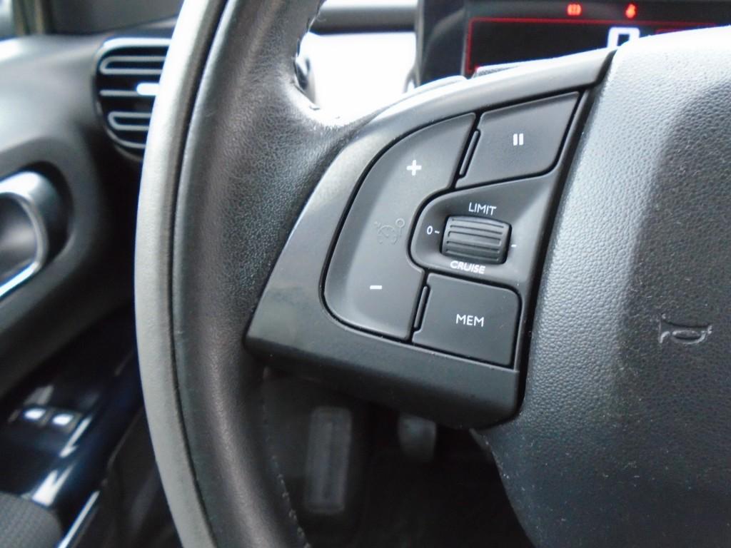 Citroen C4 1.2 puret. one-tone