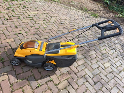 STIGA ACCU GRASMAAIER ZONDER LADER EN ACCU.