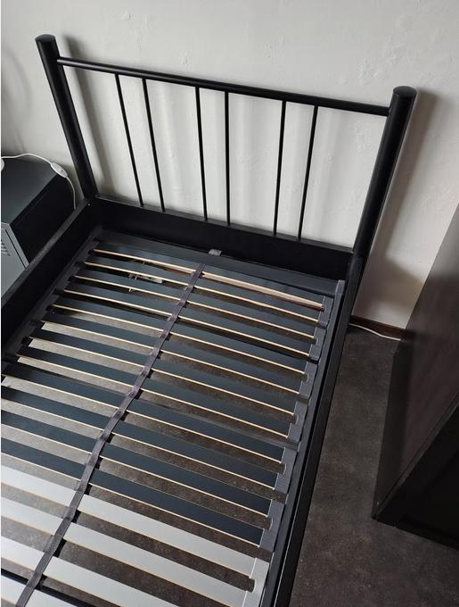 Metalen bed 90x210 incl. lattenbodem