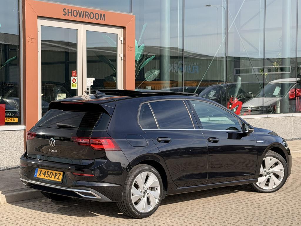 Volkswagen Golf 1.5 etsi 1st. edition 150pk | pano | acc | memory | massage