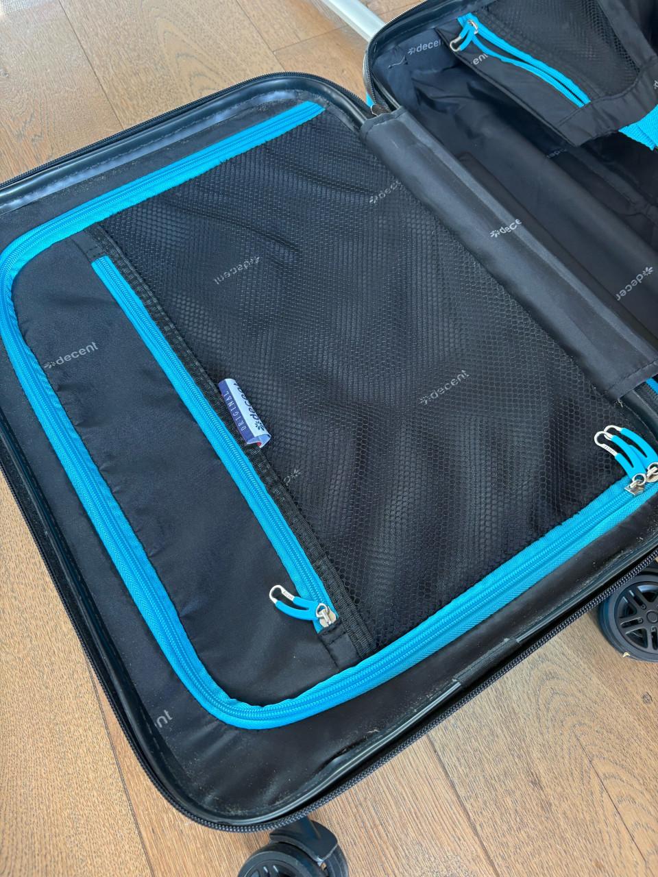 Handbagege koffer - prima staat handvat ‘defect’