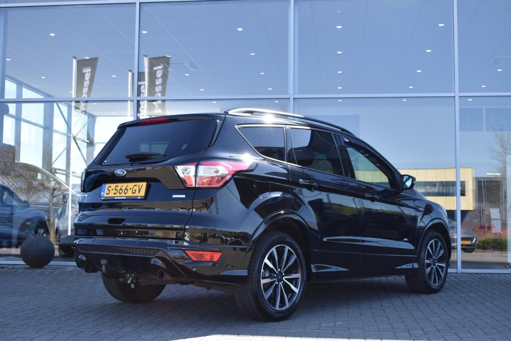 Ford Kuga 1.5 ecoboost st-line | awd | climate control | cruise control | p