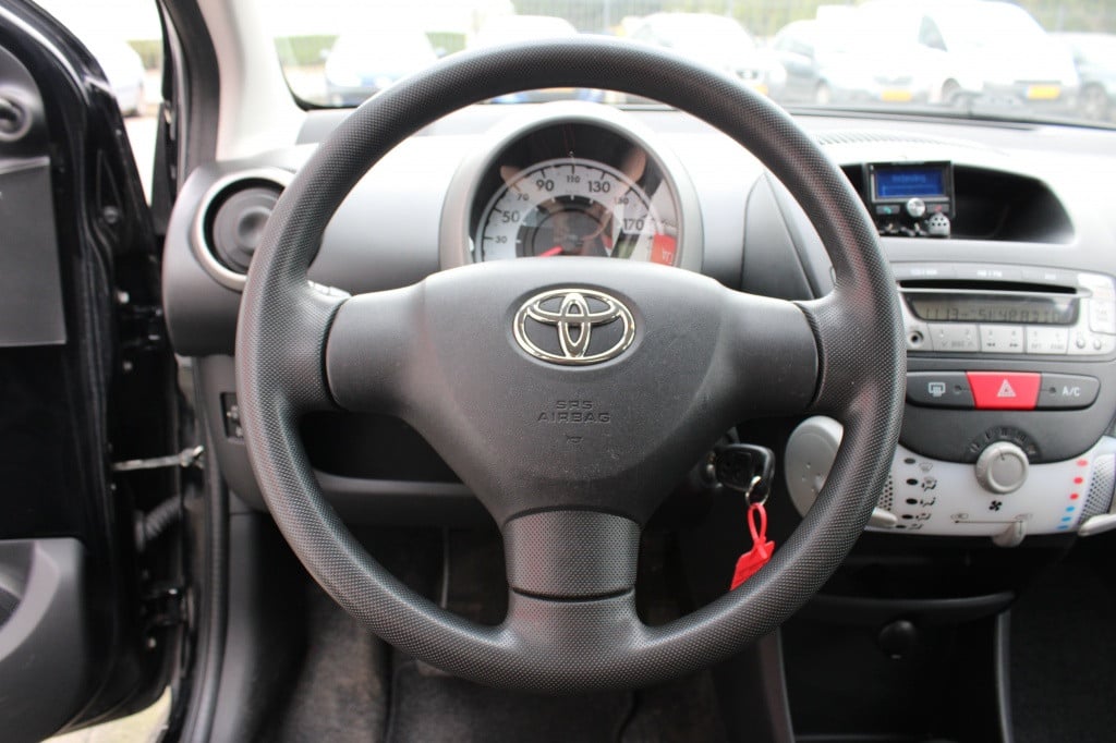 Toyota Aygo 1.0 vvt-i now
