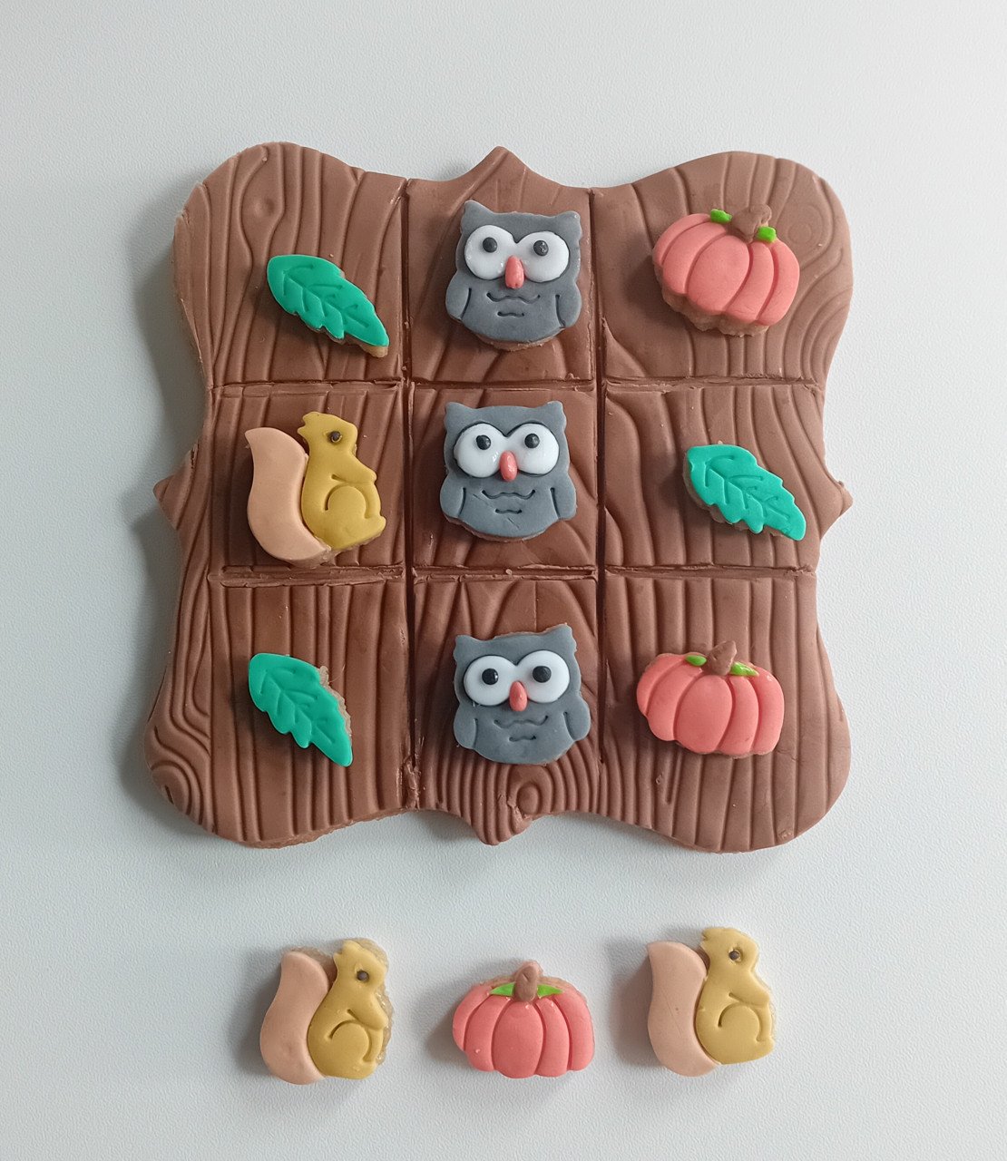 Tic tac toe cookie