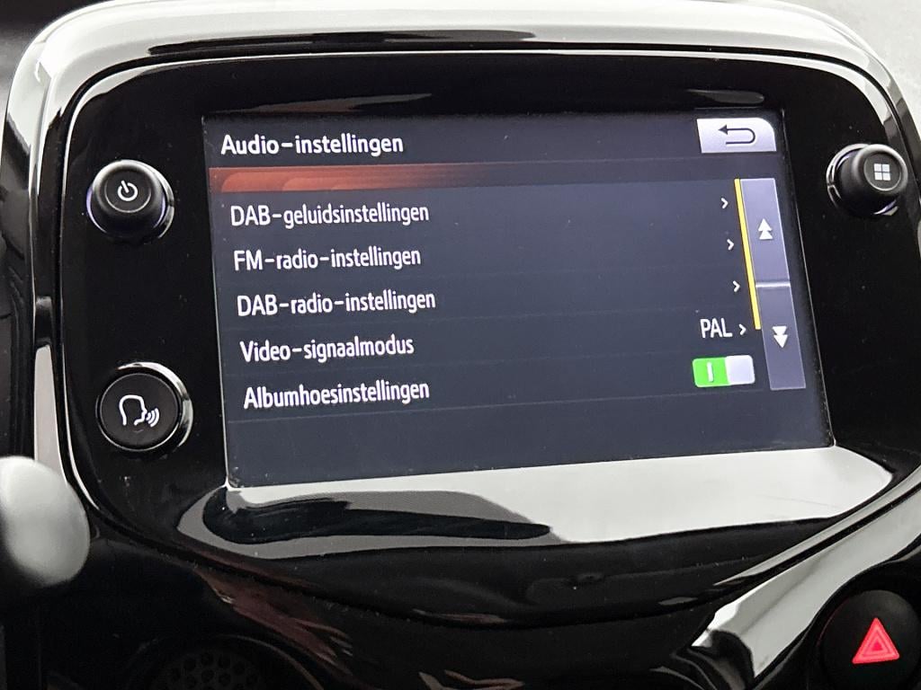 Citroen C1 1.0 vti feel | airco | touchscreen | achteruitrij camera | apple