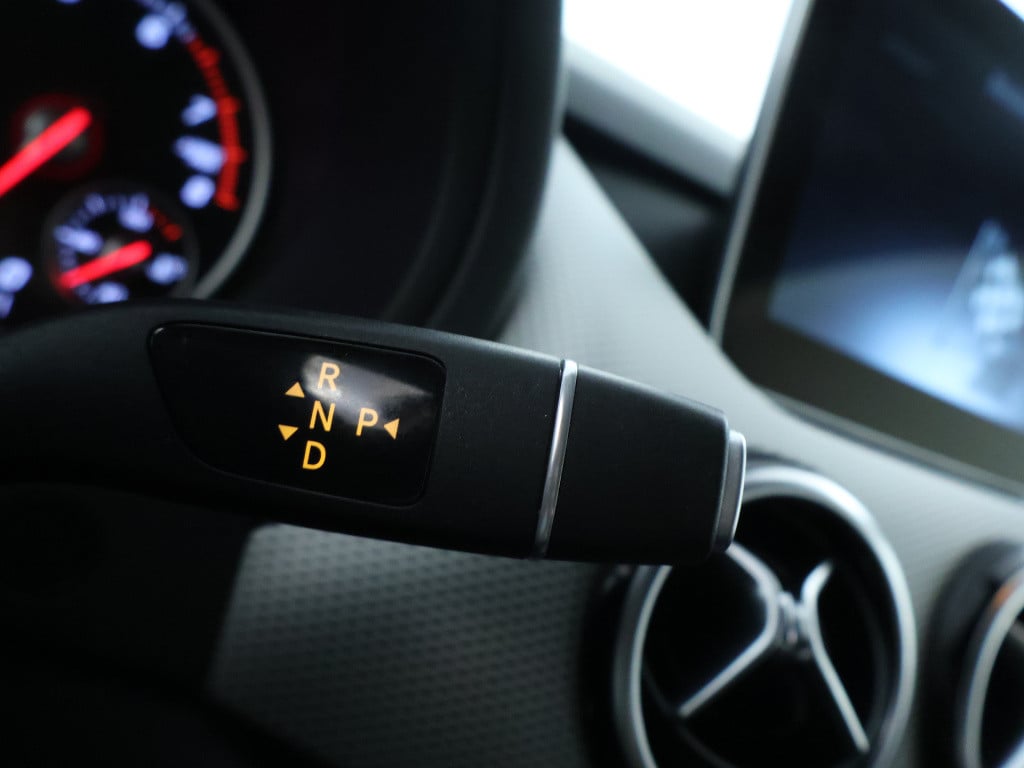 Mercedes-Benz B-Klasse 180 ambition | trekhaak | parkeersensoren | inclusie
