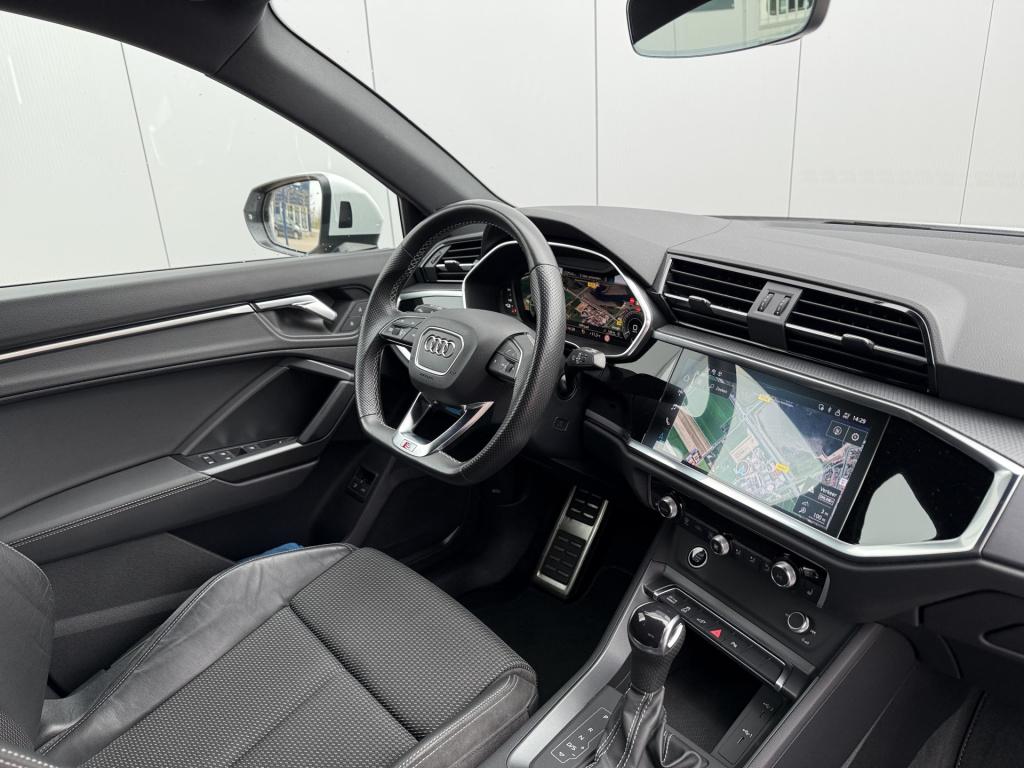 Audi Q3 45 tfsi e hybrid 245pk s edition | zwart optiek