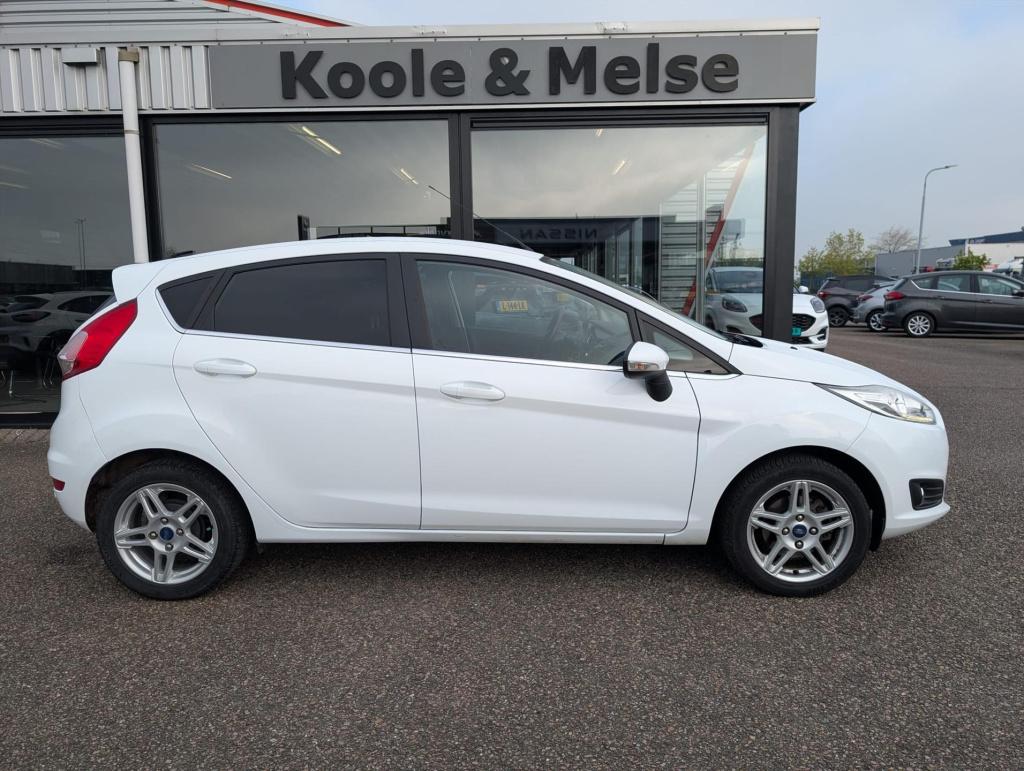 Ford Fiesta 1.0 ecoboost 100pk 5d titanium , cruise controle , trekhaak