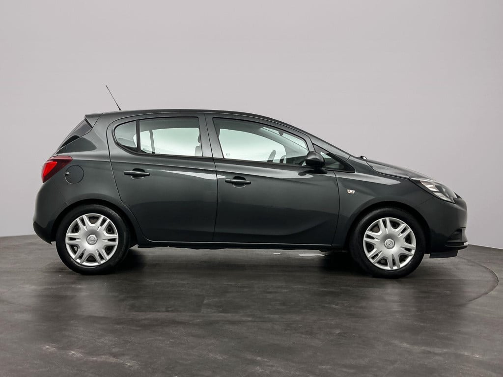 Opel Corsa 1.4 favourite | airco | cruise control | bluetooth