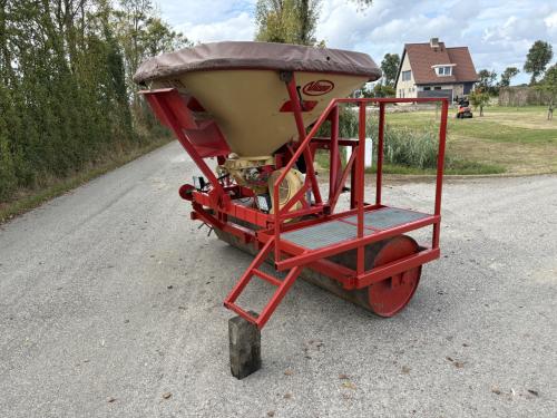 Accord zaaitank met drukrol