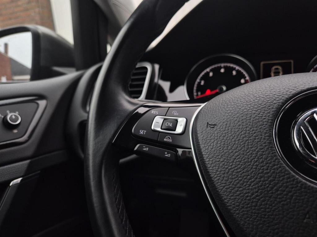 Volkswagen Golf 1.4 tsi highline / 5-deurs / massagestoel / cruisecontrol /