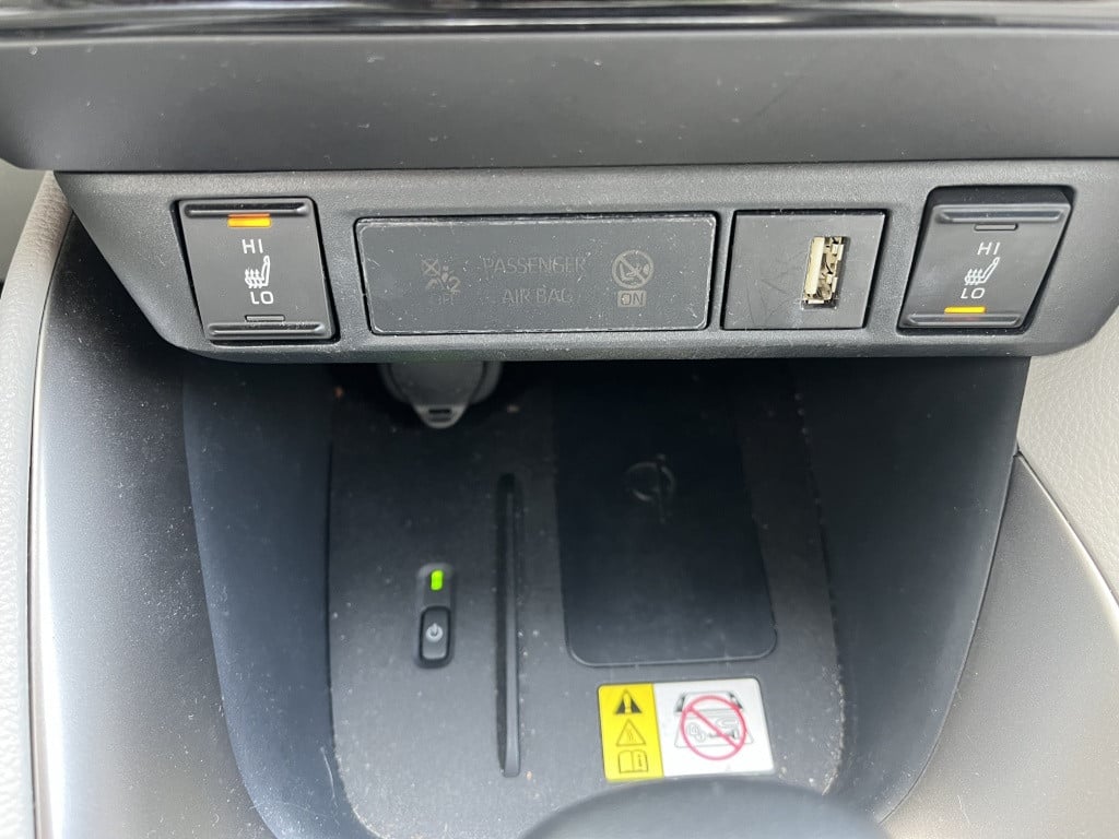 Toyota Yaris | net binnen | 1.5 hybrid executive | leer | head-up display |