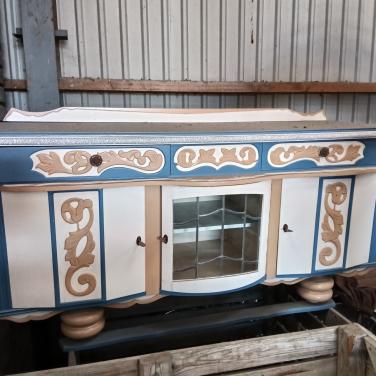 Een super mooi dressoirs of commode