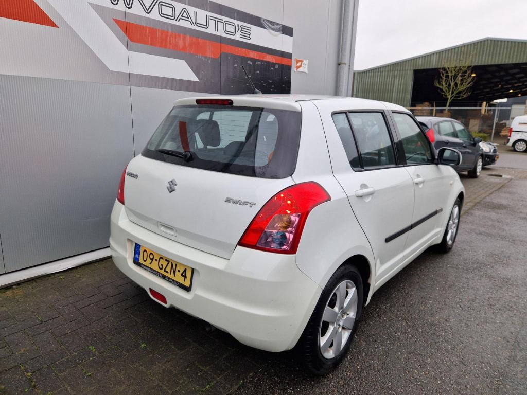 Suzuki Swift 1.3 shogun