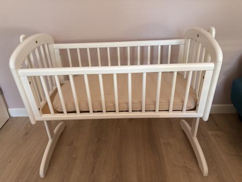 Troll wiegje te koop – €35 inclusief Aerosleep-matras