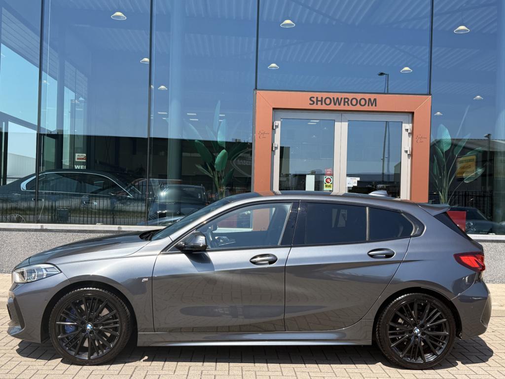 BMW 1 Serie 118i m-sport executive edition | apple carplay | harman kardon 