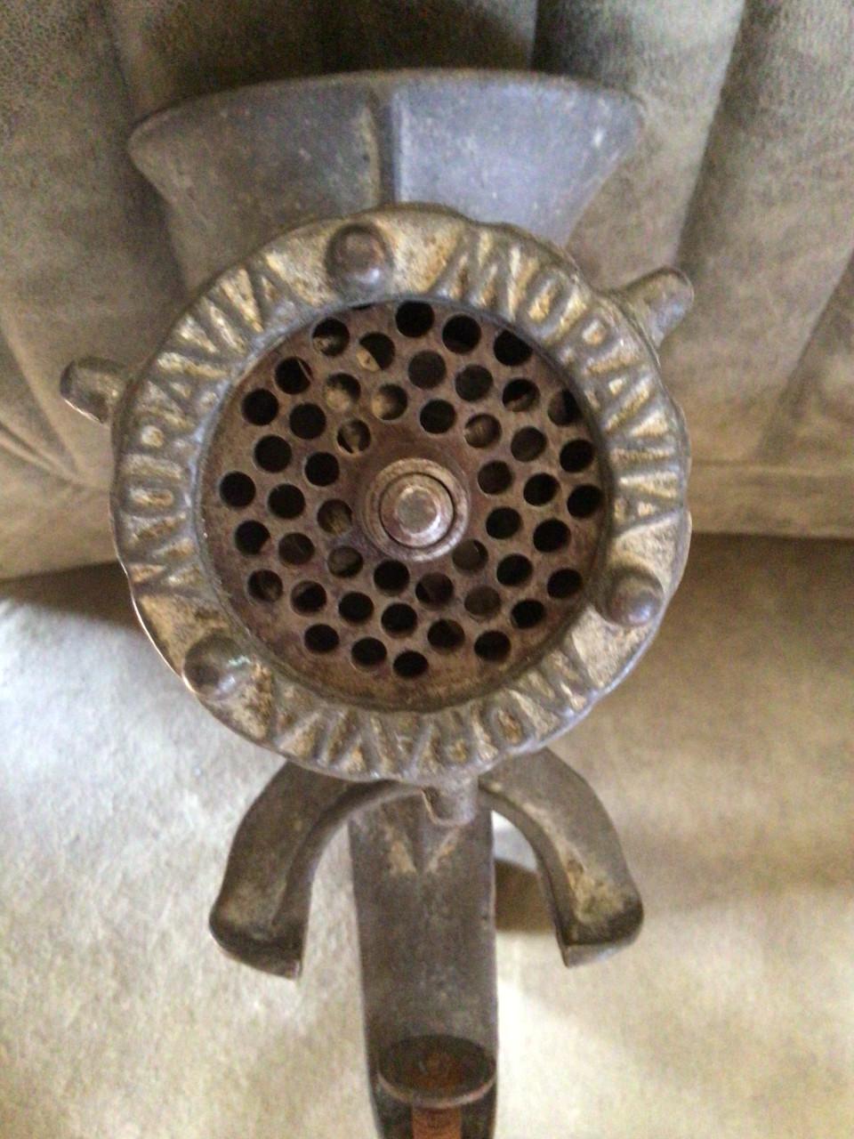 Vintage Moravia gehaktmolen