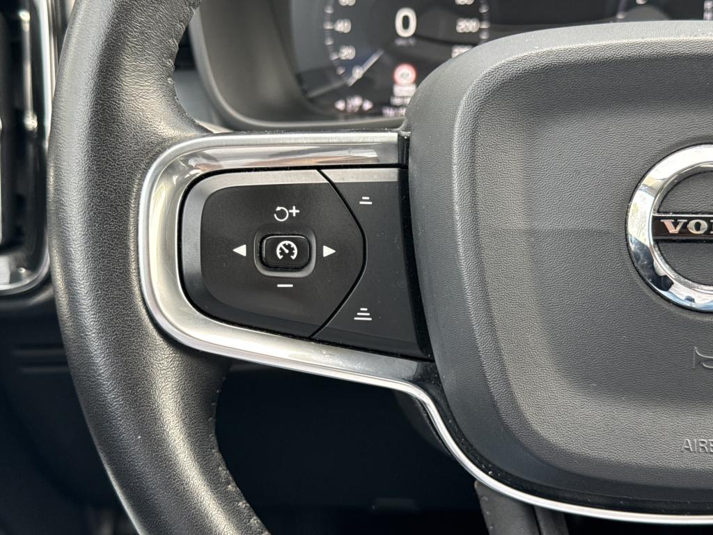 Volvo XC40 2.0 t5 awd intro edition | nl-auto | vol opties | pano | trekhaa