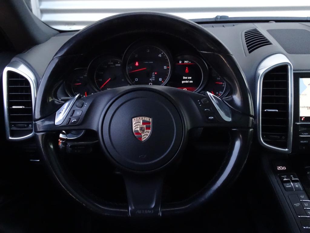Porsche Cayenne 3.0 d | bose | pano | memory | bi-xenon