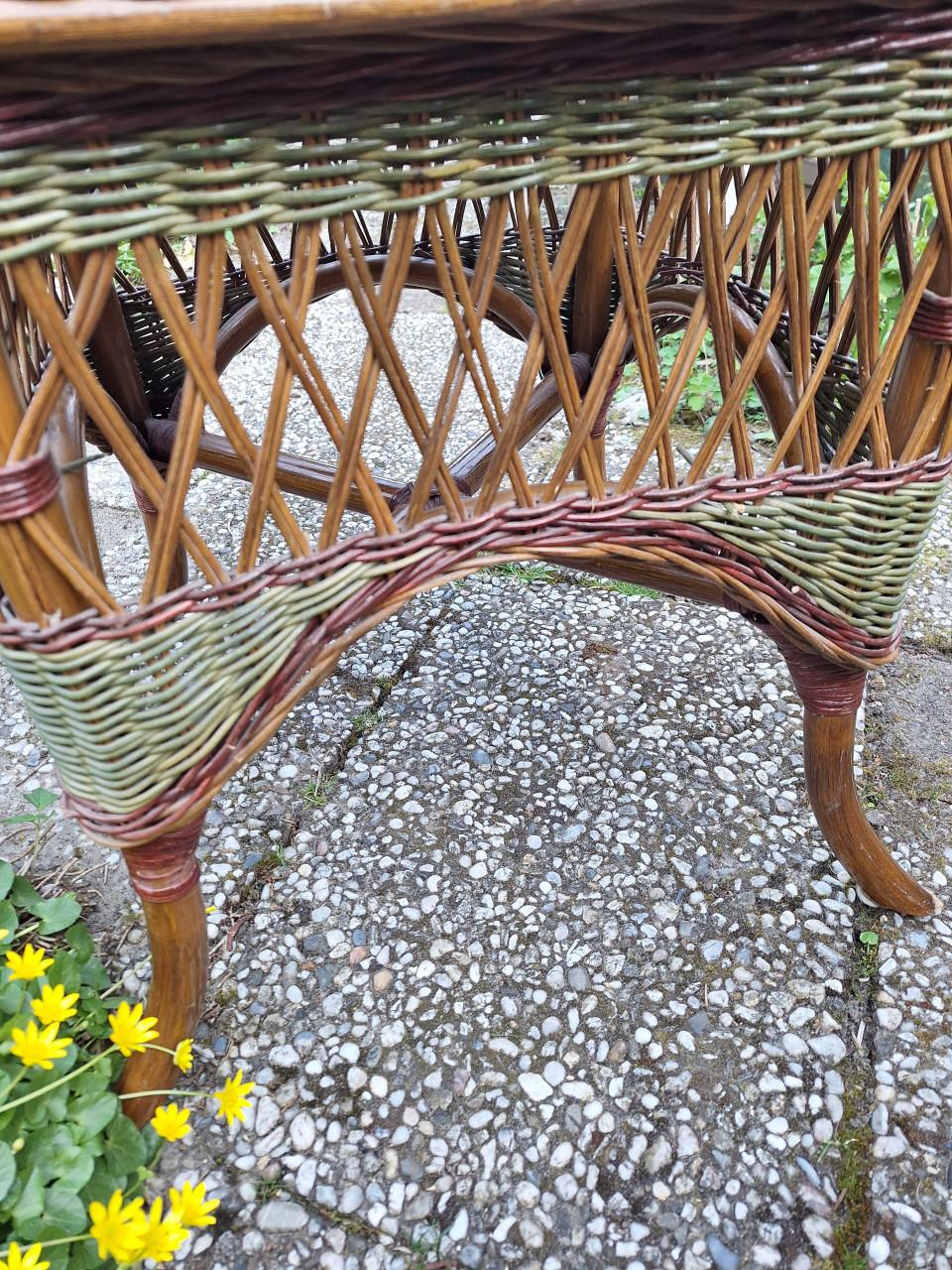 2 Decoratieve rotan tafeltjes