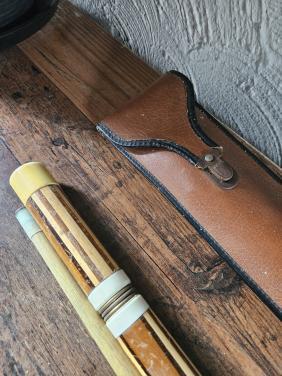Vintage Biljartkeu, hout en messing met leren koker