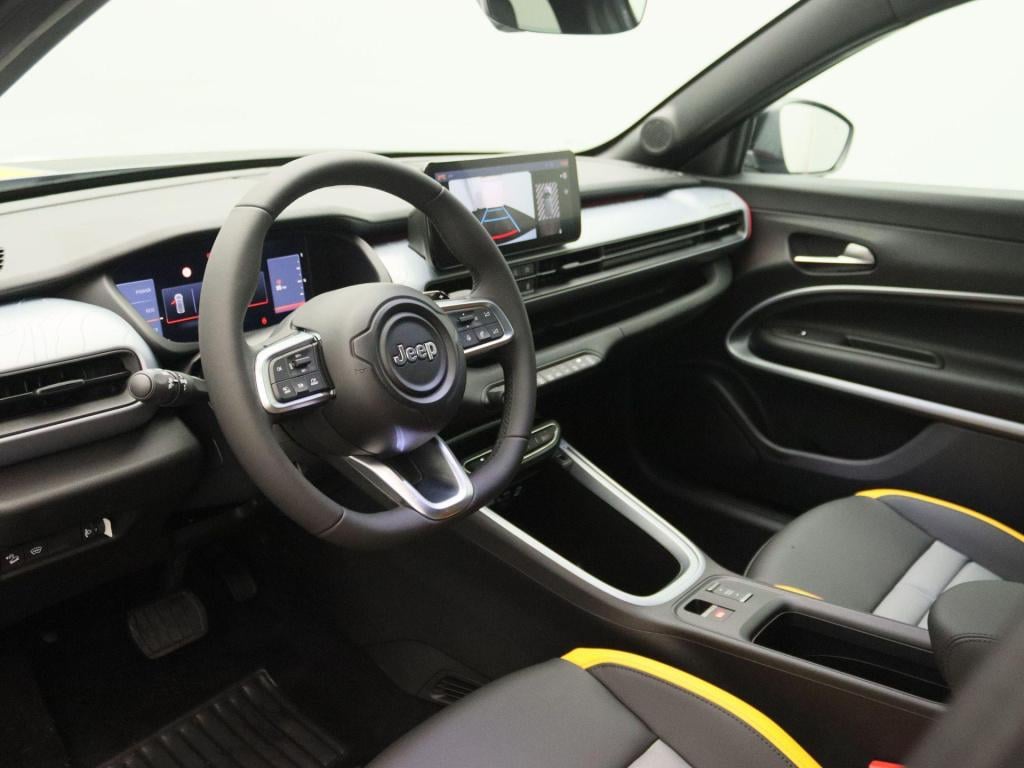 Jeep Avenger 1.2t 4xe the north face || van mossel voordeel || tot 8 jaar g