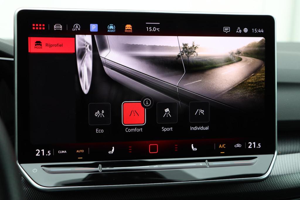 Volkswagen Golf r-line-edition 1.5 etsi 116pk dsg7 | iq.light | stuurverwar