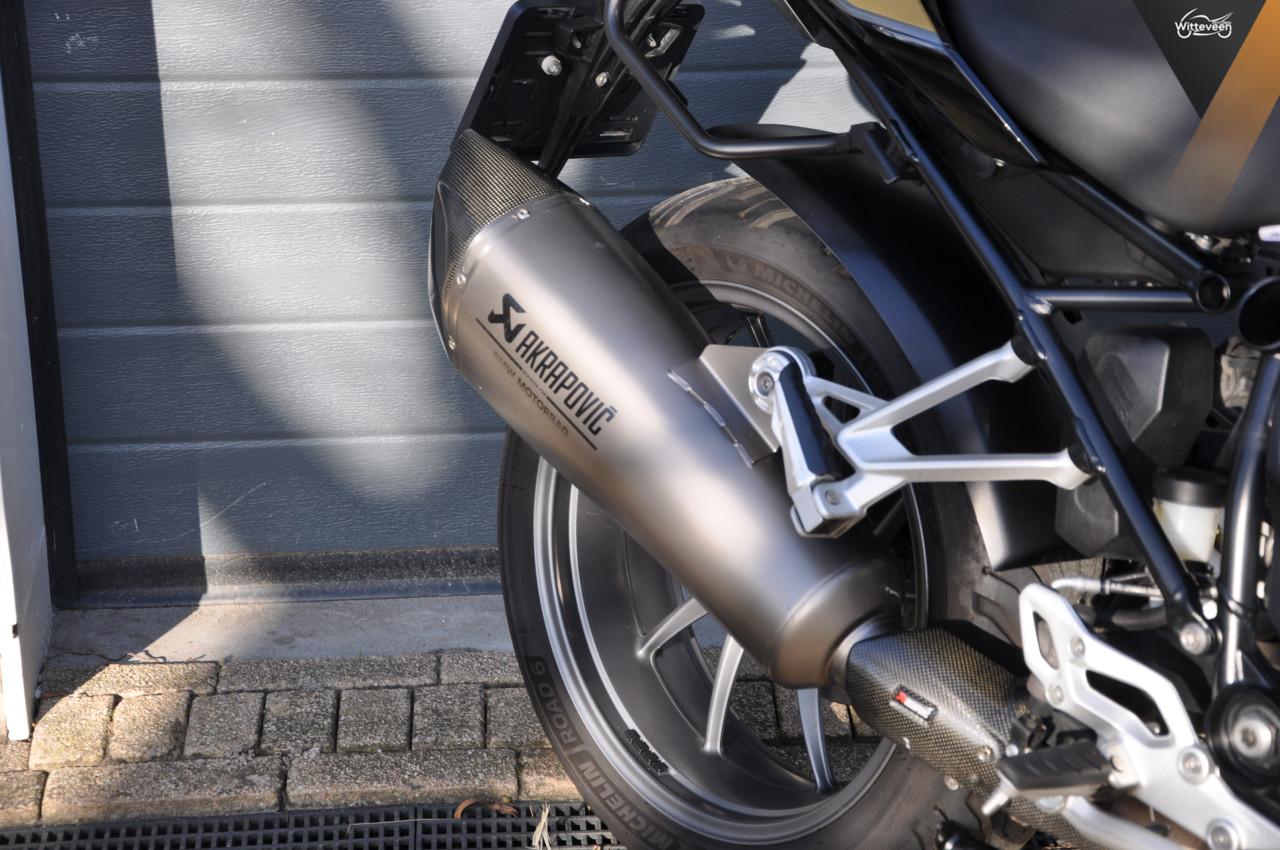 BMW R 1250 RS Alle opties, NL motor Akrapovic