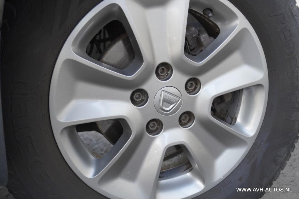Dacia Duster 1.2 tce 4x2 lauréate
