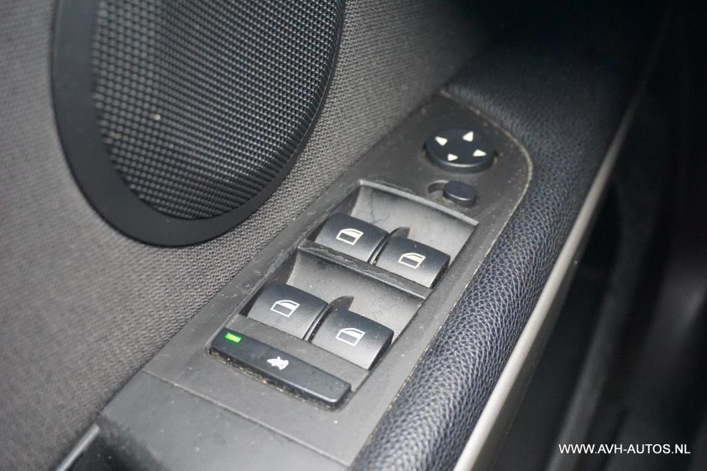 BMW 3-serie touring 320i dynamic executive