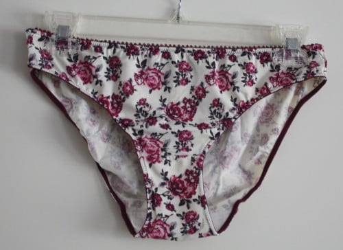 Nieuw slip met bloemen print maat m