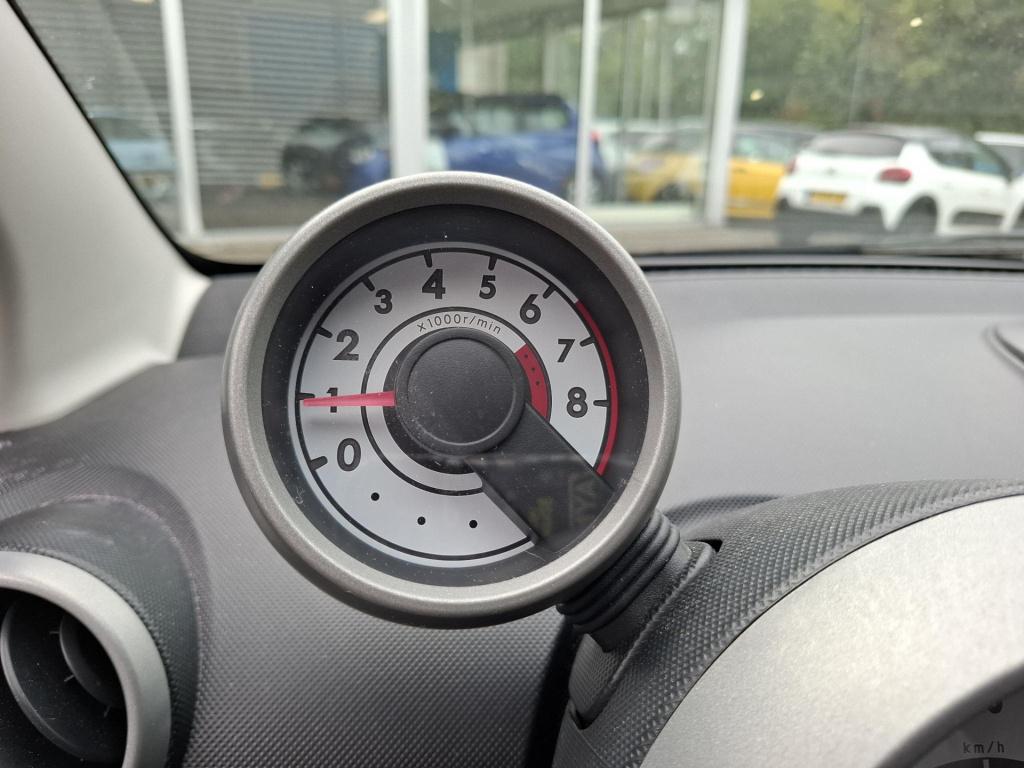 Citroen C1 1.0i 12v collection 5-drs airco/bluetooth/led