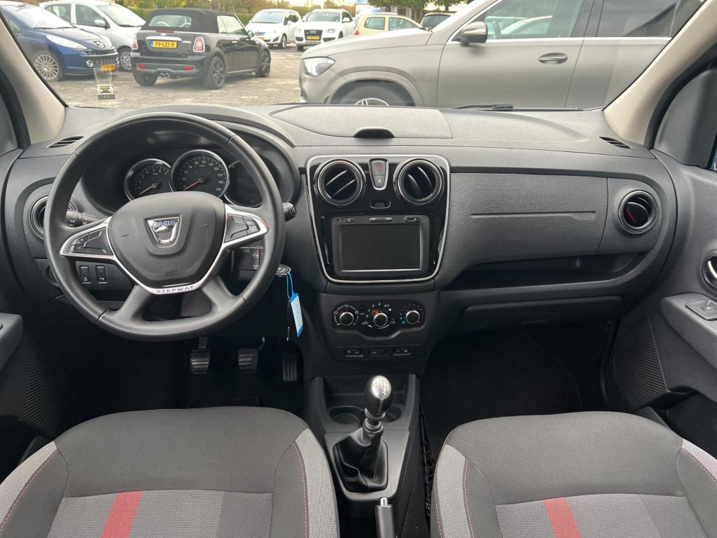 Dacia Lodgy 1.3 tce tech road 7p. navi, trekhaak enz..