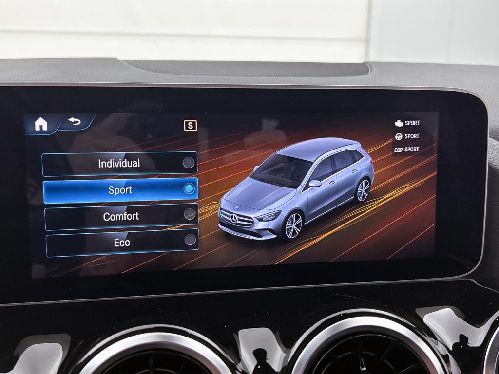 Mercedes-Benz B-Klasse 180 business solution amg | amg line | trekhaak | st