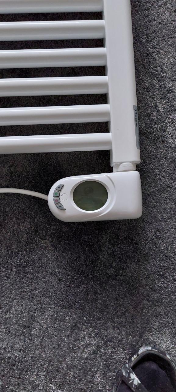 Electrische Zehner Aura radiator wit €125.--