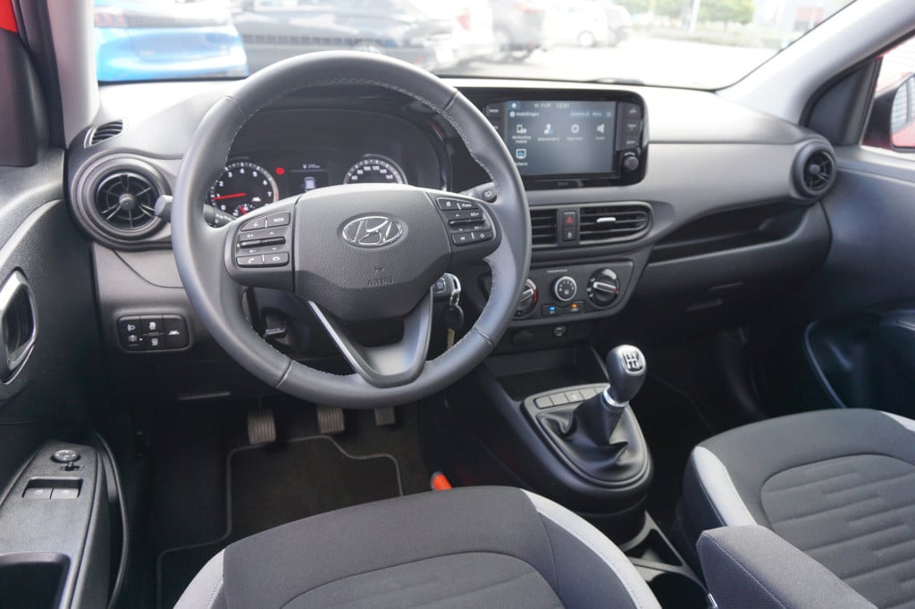 Hyundai I 10 1.0 comfort airco / cruise / carplay / lane ass. / elektr. ram