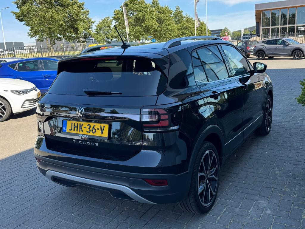 Volkswagen T-cross 1.5 tsi style * 150 pk * camera * stoelverwarming * clim